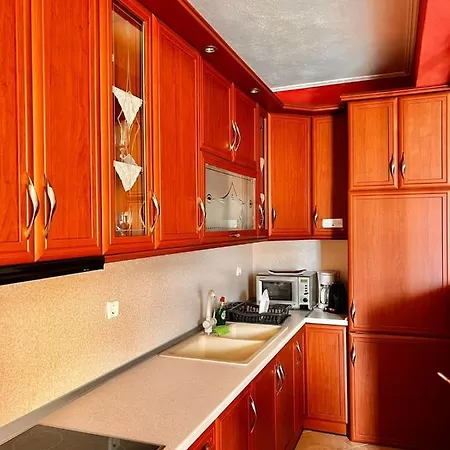 Teo's House 3 *